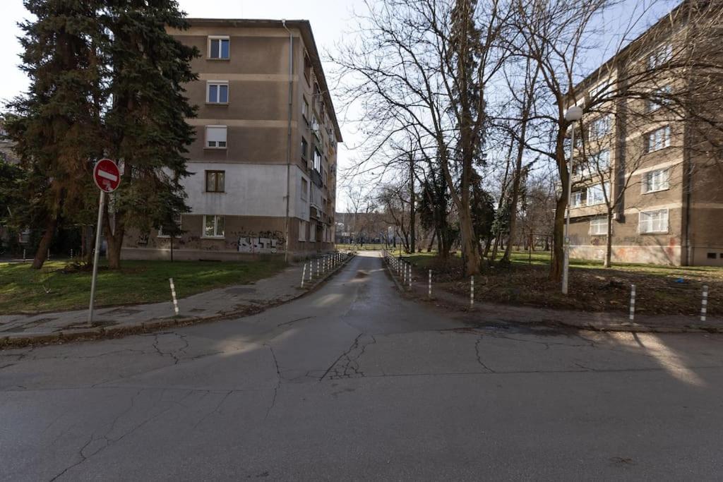 Apartment Sunny & Convenient On Dondoukov Blvd, 1 Bdr Zaimov *